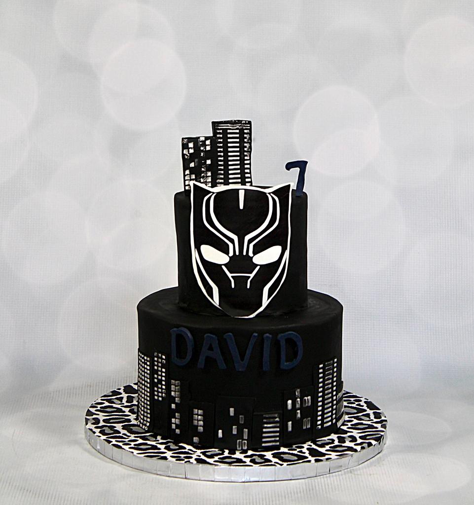 black panther cake