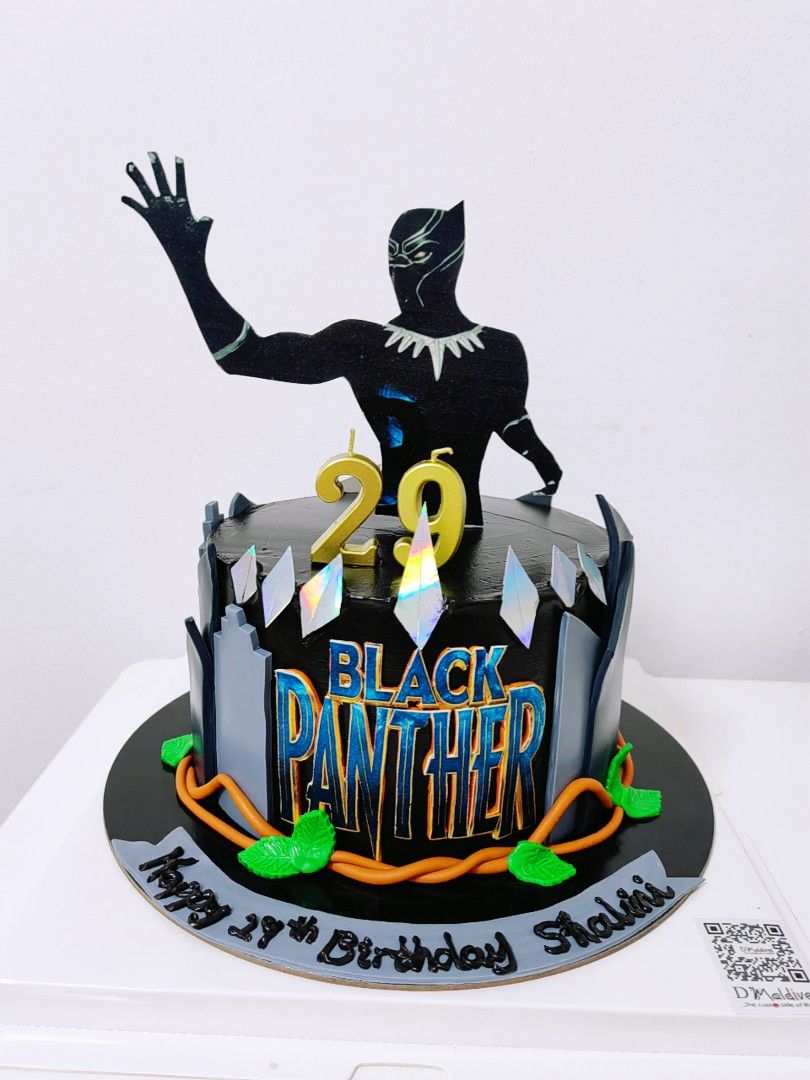 black panther cake