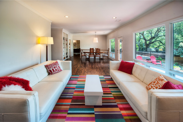 Living Room Decoration with Colorful Rug