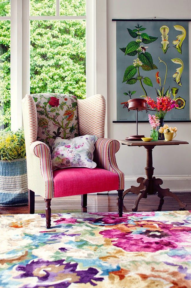 Living Room Decoration with Colorful Rug