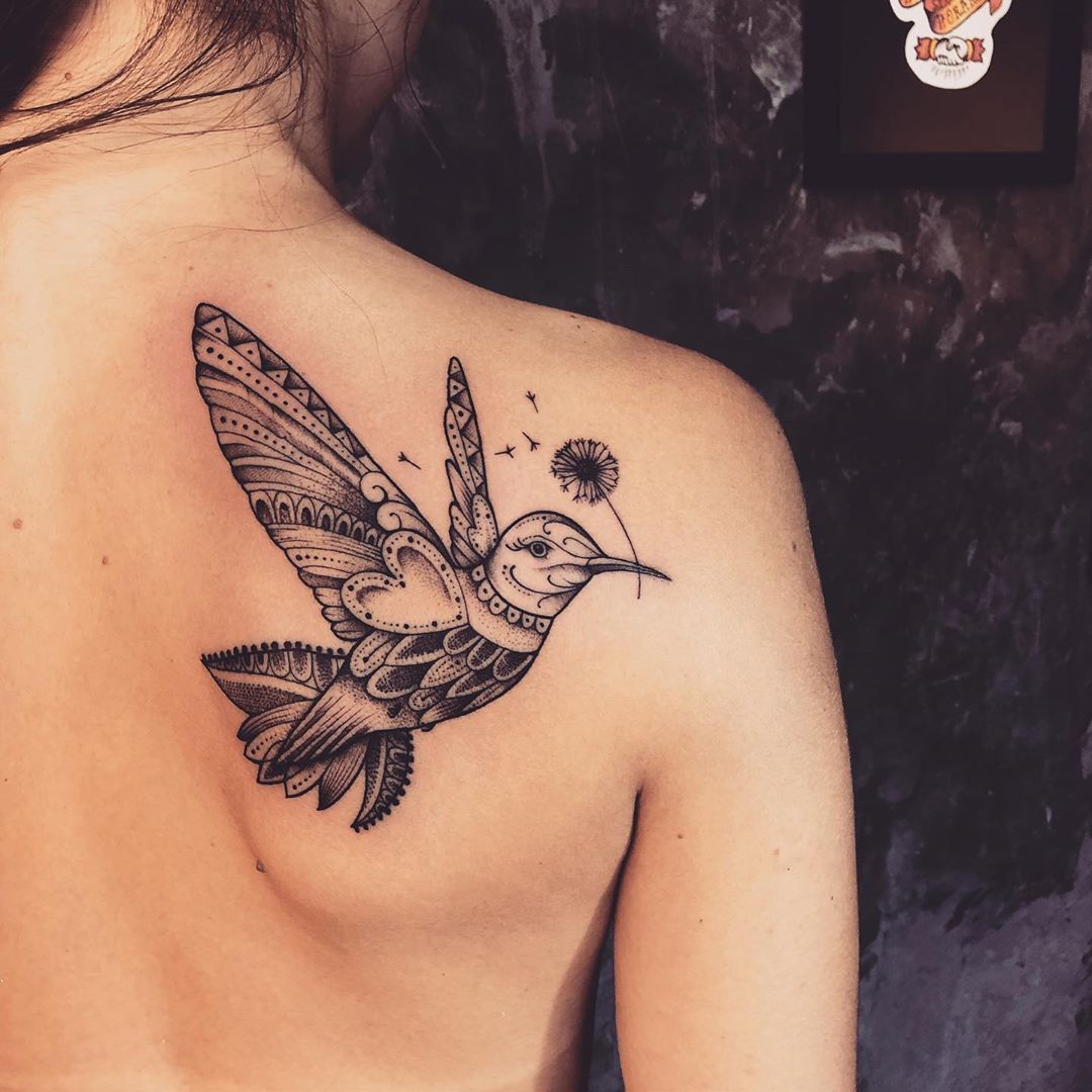 Tatuagem de Beija Flor