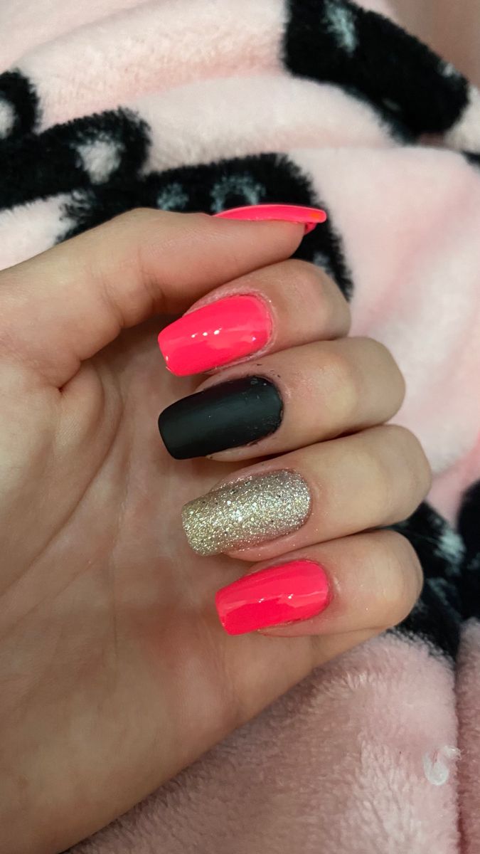 Unha Rosa Neon Preto