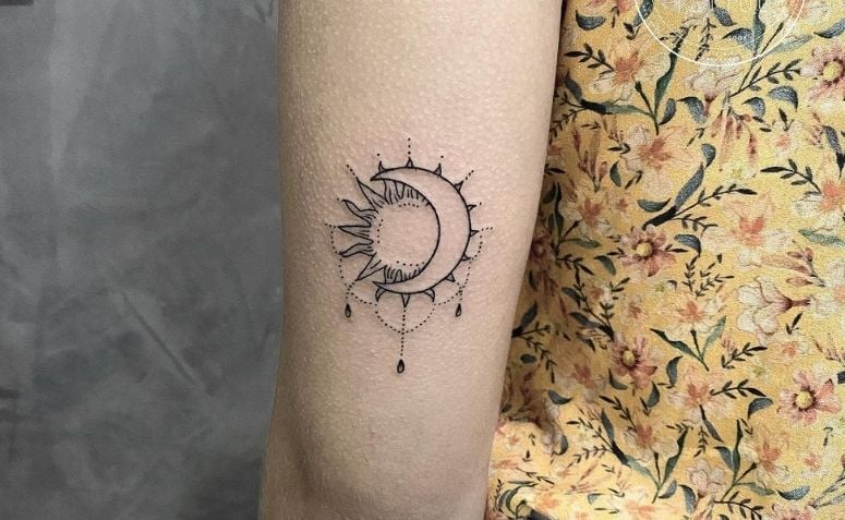 Tatuagem De Sol E Lua