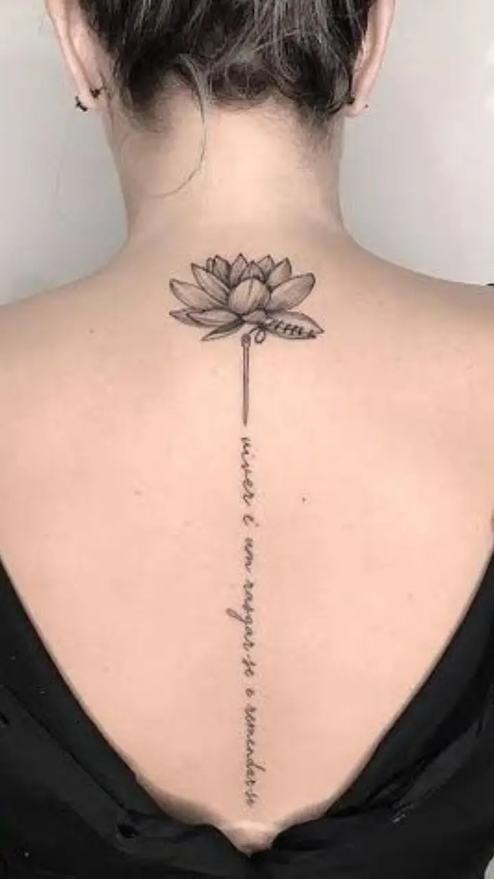 Tatuagem Feminina nas costas