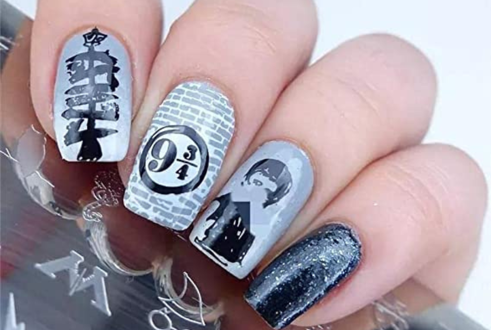 Harry Potter Decorated Nail