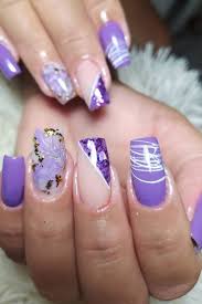 unhas-decoradas-lilas-e-branco