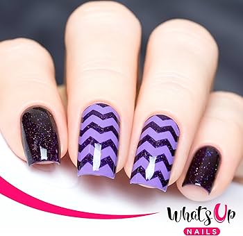 Zigzag Decorated Nail