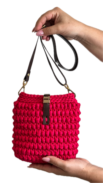 bolsa de croche com fio de malha