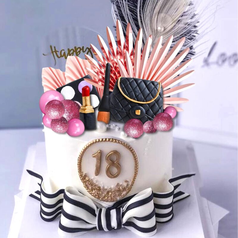 Makeup Decorated Cake