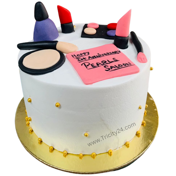 Makeup Decorated Cake