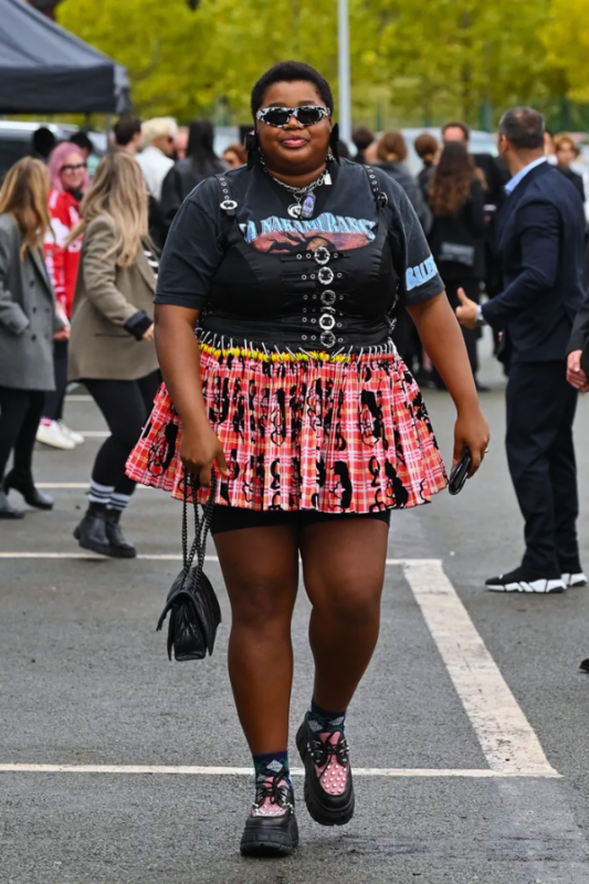 Look Feminino Camiseta Grande